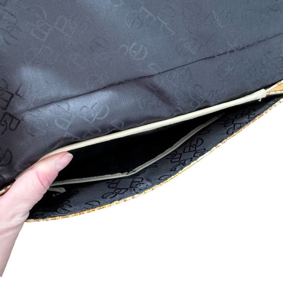 BCBGenerations Honey Colored Envelope Clutch‎ Handbag. 10x8 inches - Picture 6 of 12